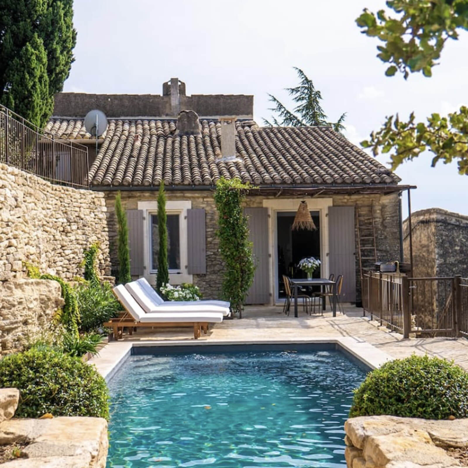 the-view-gordes-villa-pool