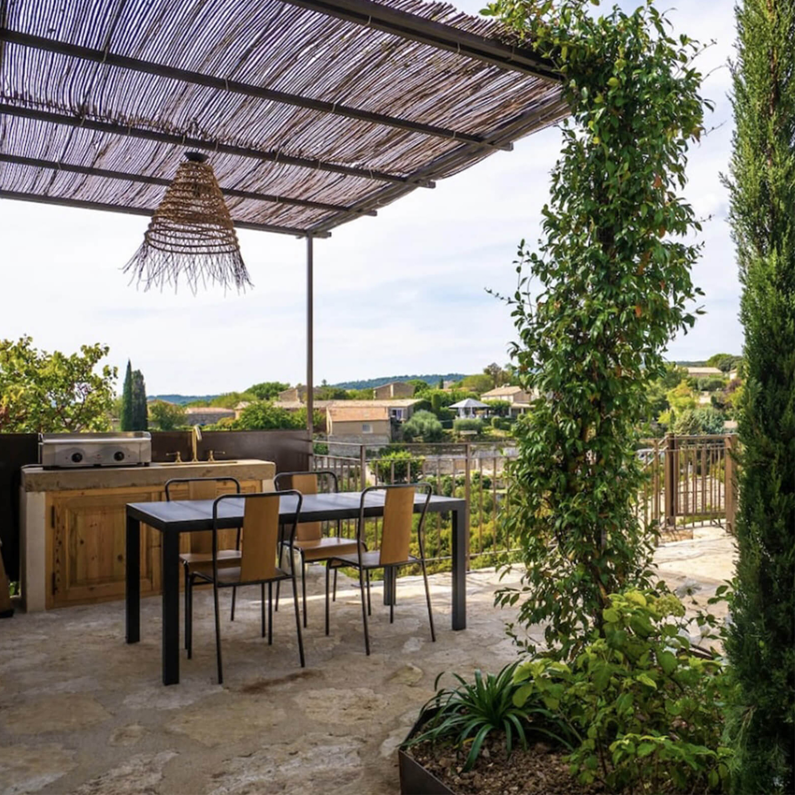 the-view-gordes-villa-pool-garden